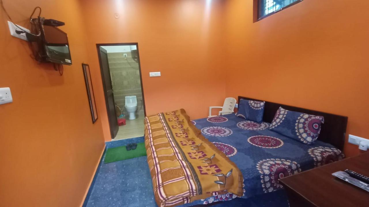 Goodwill Home Stay Алмора Екстериор снимка