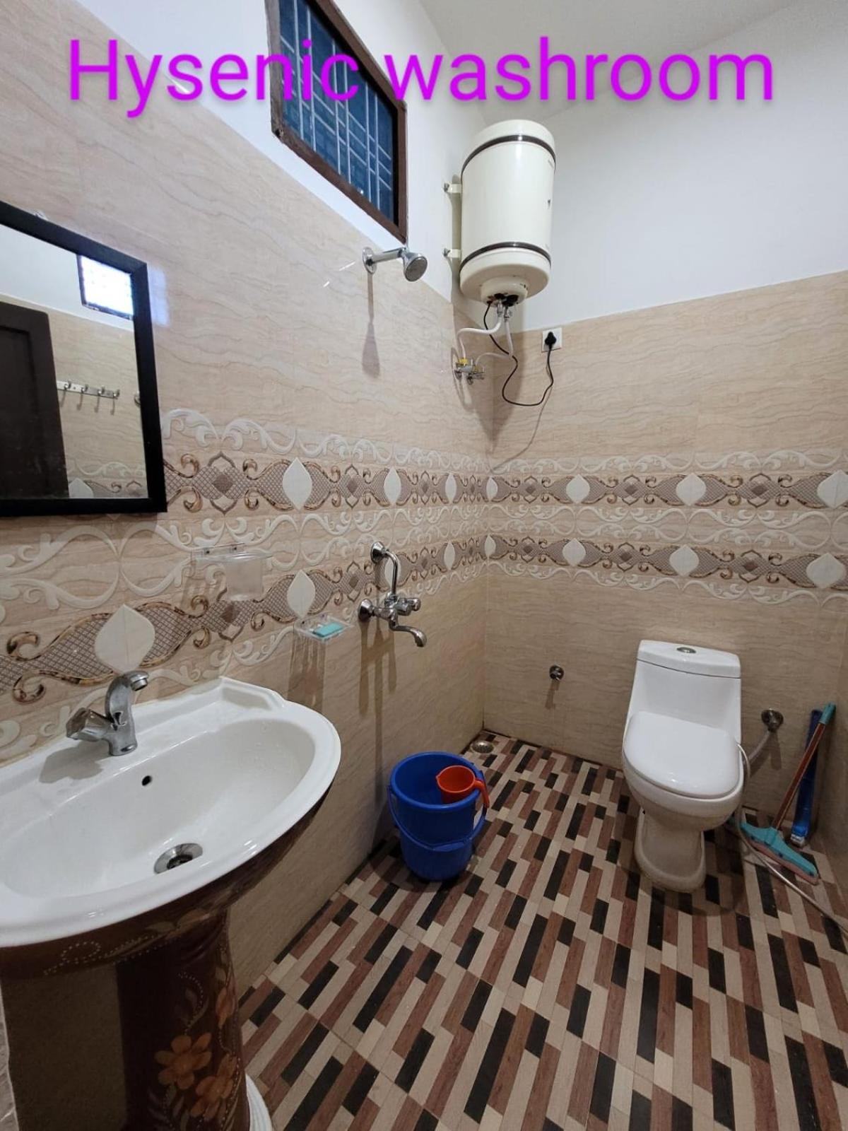 Goodwill Home Stay Алмора Екстериор снимка